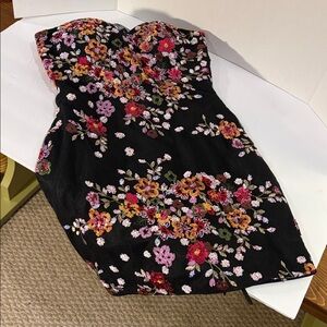 Chic Floral Strapless Dress